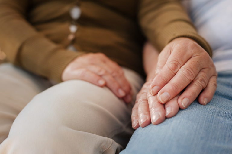 Non Autosufficienza: rette e costi per la cura delle persone, non bastano le sentenze, occorre completare la Riforma