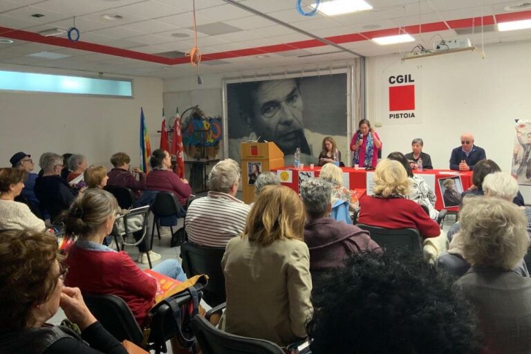 Alla Biblioteca SPI di Pistoia inaugurato lo Scaffale donna con un omaggio a Michela Murgia (FOTO E VIDEO)