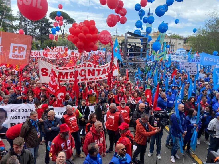 “Adesso basta!”: la Toscana alla manifestazione nazionale il 20 aprile a Roma (FOTO)