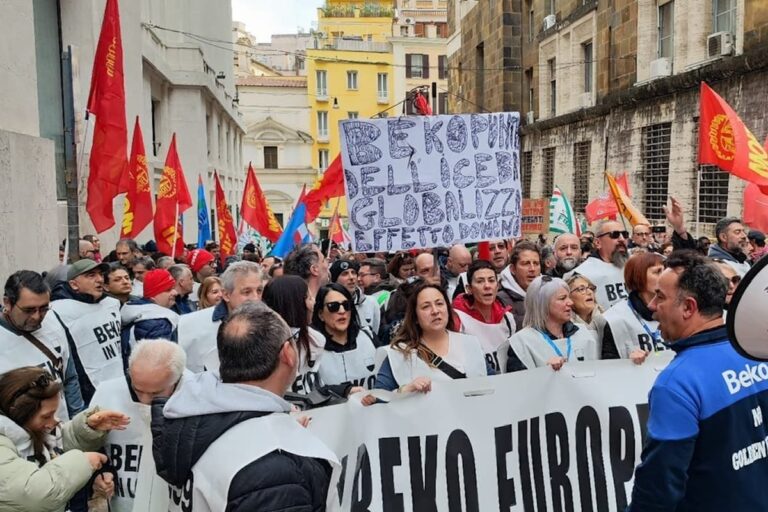 La storia della pensionata che dona i suoi risparmi agli operai Beko
