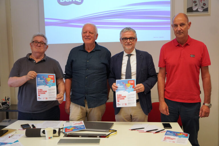 Spi Cgil Toscana installa 25 defibrillatori in prossimità delle proprie sedi e al servizio dei cittadini dei centri minori FOTO e VIDEO