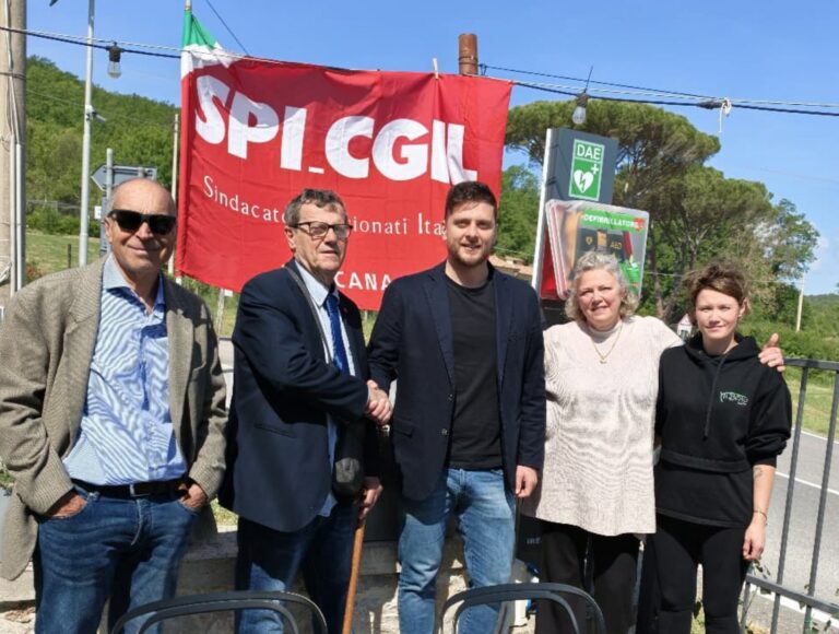 Donato da Spi Cgil un defibrillatore DAE alla comunità di Monterotondo Marittimo
